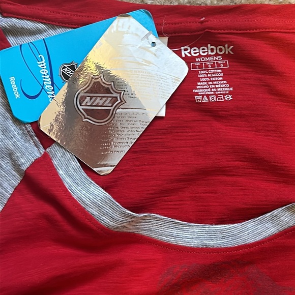 Chicago Blackhawks Longsleeve - Picture 4 of 5